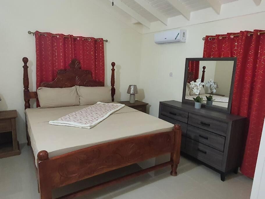 Gil- Manor Apartment ฟาลมัธ ภายนอก รูปภาพ